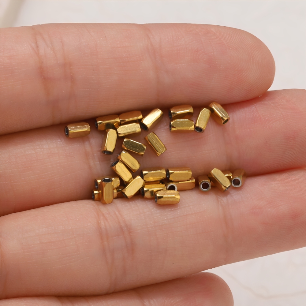 20個入り 18Kゴールドステンレス鋼 六角形スペーサービー - Jewelry Making Supplies Wholesale のレビューと価格